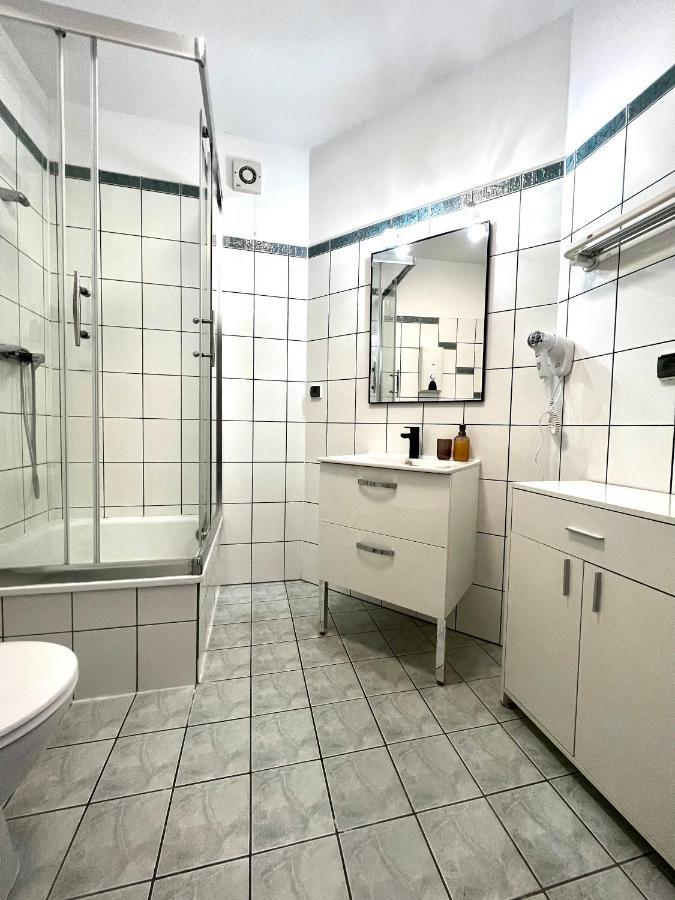 Apartament Opal - Ul. Grunwaldzka Przy Plazy โปเบียโรโว ภายนอก รูปภาพ